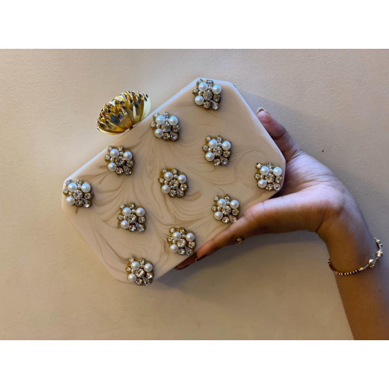 Raisin Clutch (Delivery time 3-4 Weeks)