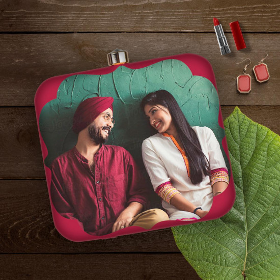 Printed Pictures Clutch (Delivery time 3 to 4 Weeks)