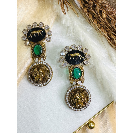 Royal Earrings Royal Earrings
