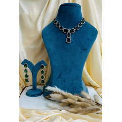 Nyra Set