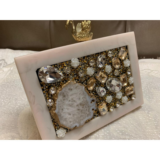Stone Queen Raisin Clutch (Delivery time 3 to 4 Weeks)